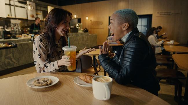 Starbucks « It starts with you »